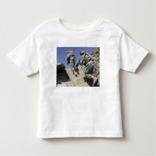 Soldiers running up staircase of a building toddler T-Shirt