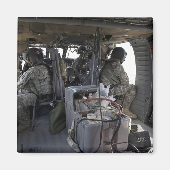 soldiers watch for hazards magnet (Front)