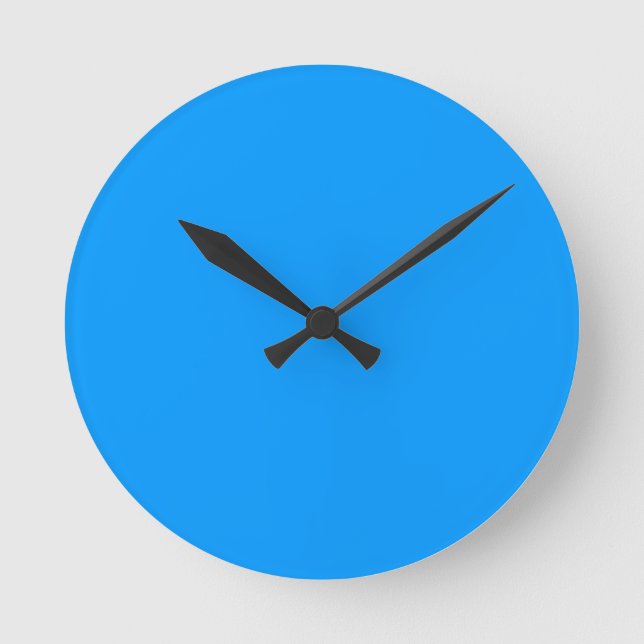 Solid colour bright medium Plain blue Round Clock (Front)