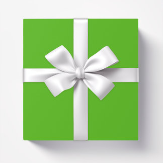 Solid colour kelly green wrapping paper