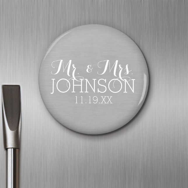 Solid Colour Mr & Mrs Wedding or Anniversary Favou Magnet (Personalized Wedding Anniversary Magnet Party Favor)