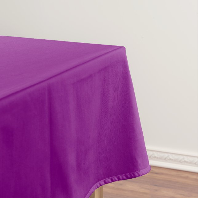 Solid Purple Tablecloth for Stylish Dining (In Situ)