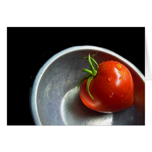 solitary tomato (Front Horizontal)