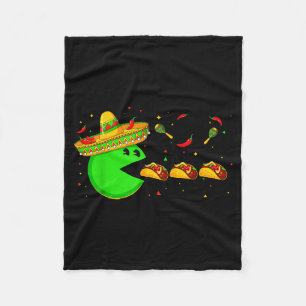 Sombrero eating cinco de mayo mexican fiesta gamer fleece blanket