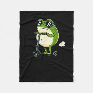 Sometimes I Just Be Fartin Frog Funny Embarring Me Fleece Blanket