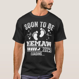 Soon to Be Memaw 2025 Loading Men T-Shirt