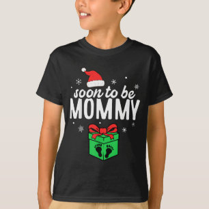 Soon To Be Mommy Christmas Funny Pregnancy Announc T-Shirt