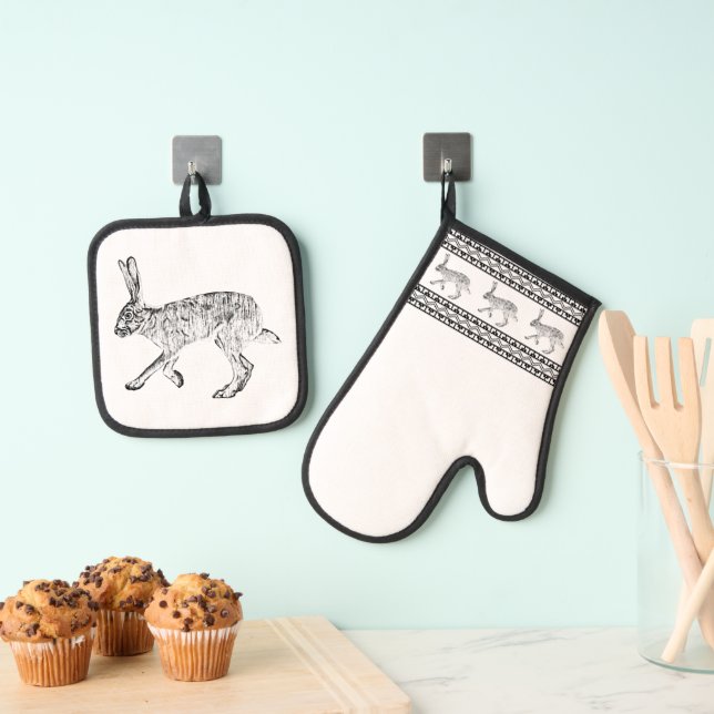 Southwestern Jackrabbit and Geometric Patterns Oven Mitt & Pot Holder Set (Insitu(Hanging))