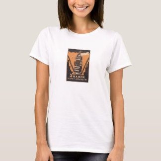 SOVIET Knowledge breaks the chains of slavery T-Shirt