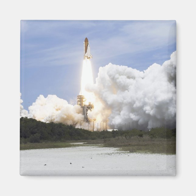 Space Shuttle Atlantis lifts off 28 Magnet (Front)