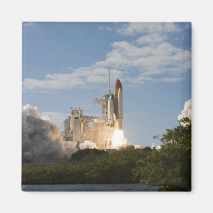 Space Shuttle Atlantis lifts off 7 Magnet