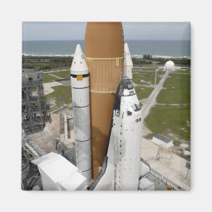 Space shuttle Atlantis Magnet
