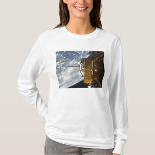 Space Shuttle Atlantis' payload bay backdropped T-Shirt