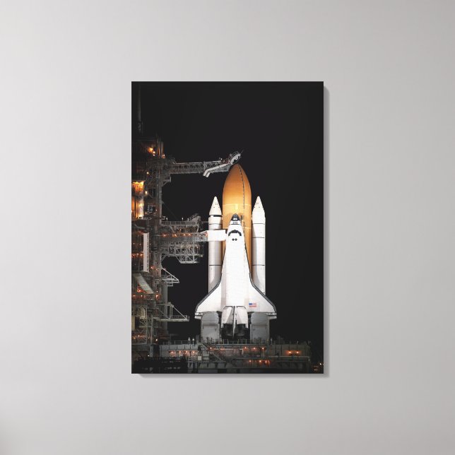 Space shuttle Atlantis sits ready Canvas Print (Front)