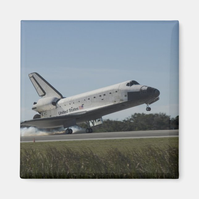 Space shuttle Atlantis touches down 2 Magnet (Front)