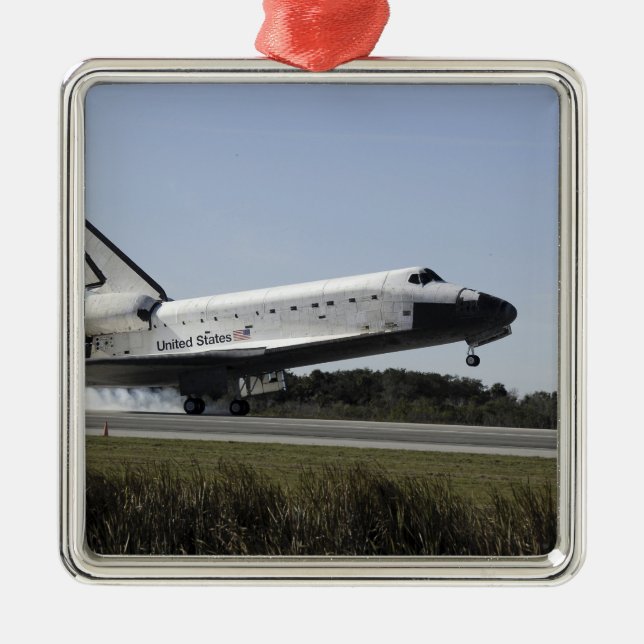 Space shuttle Atlantis touches down 3 Metal Tree Decoration (Front)