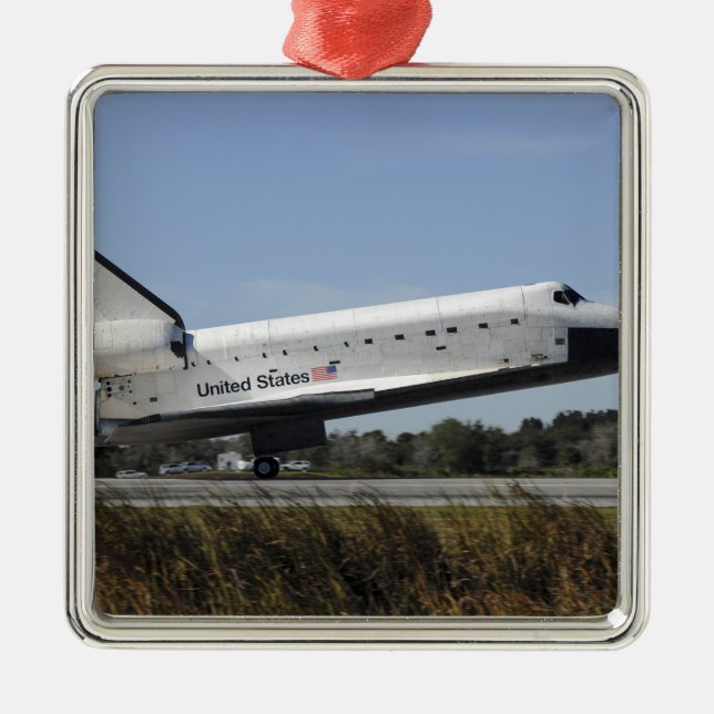 Space shuttle Atlantis touches down Metal Tree Decoration (Front)