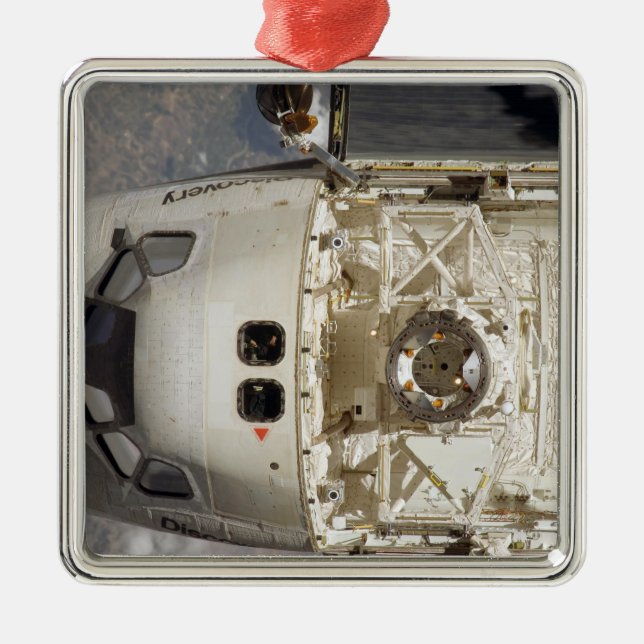 Space Shuttle Discovery 12 Metal Tree Decoration (Front)