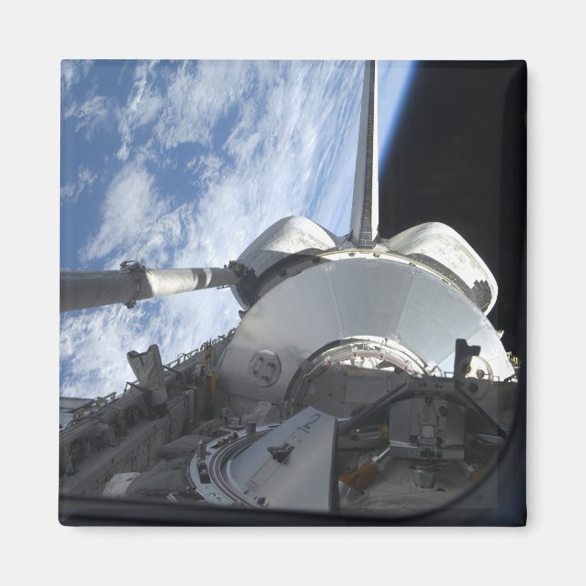 Space Shuttle Discovery 9 Magnet (Front)