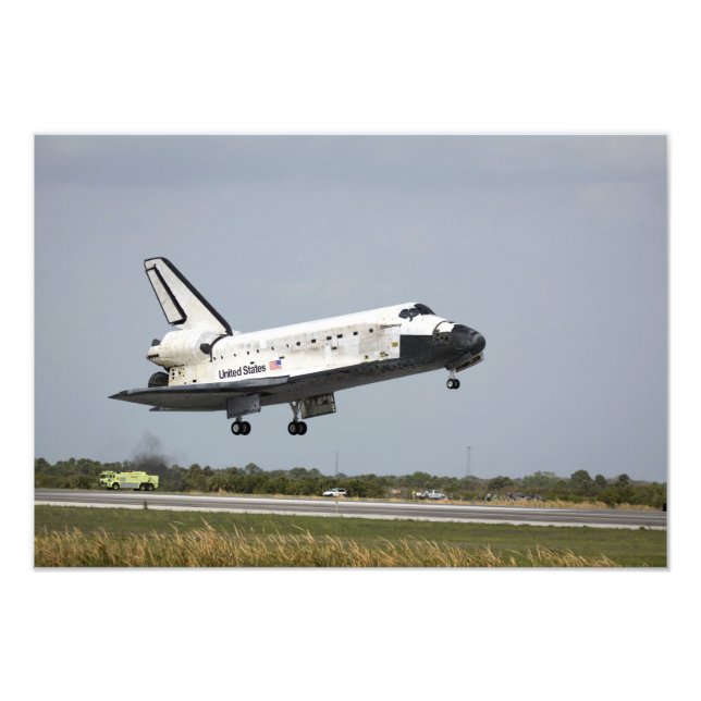 Space Shuttle Discovery approaches landing 3 Photo Print (Front)