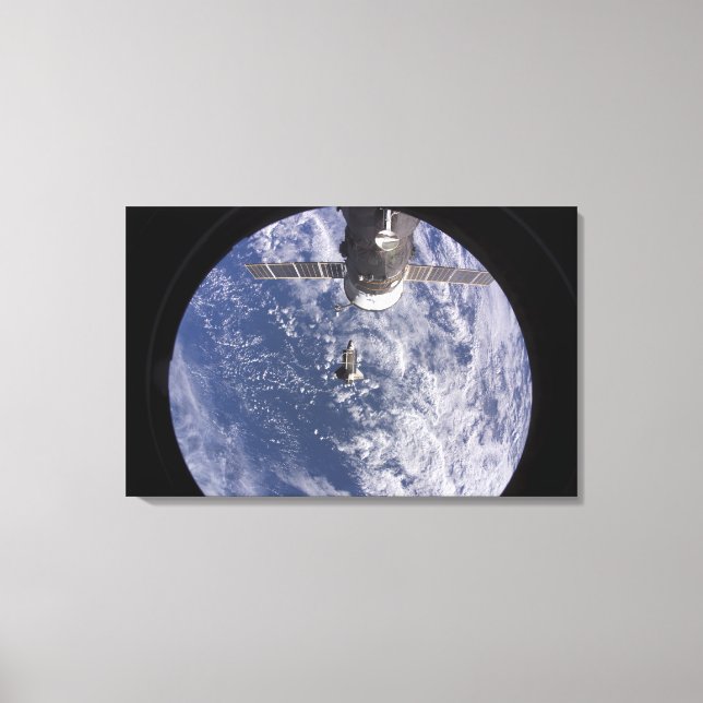 Space Shuttle Discovery Canvas Print (Front)