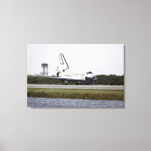 Space Shuttle Discovery on the runway Canvas Print