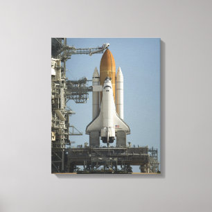 Space Shuttle Discovery sits ready Canvas Print