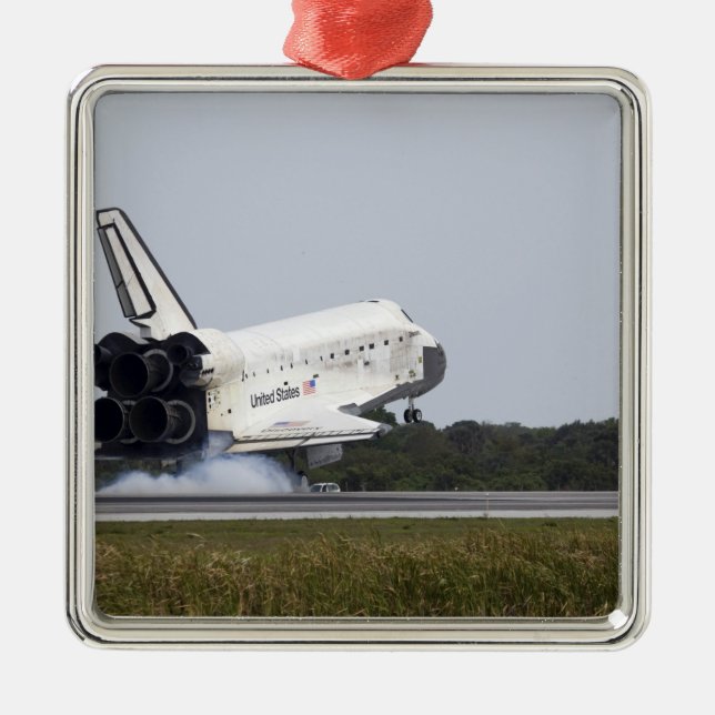 Space Shuttle Discovery touches down 2 Metal Tree Decoration (Front)