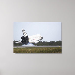 Space Shuttle Discovery touches down 3 Canvas Print