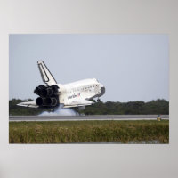 Space Shuttle Discovery touches down 3