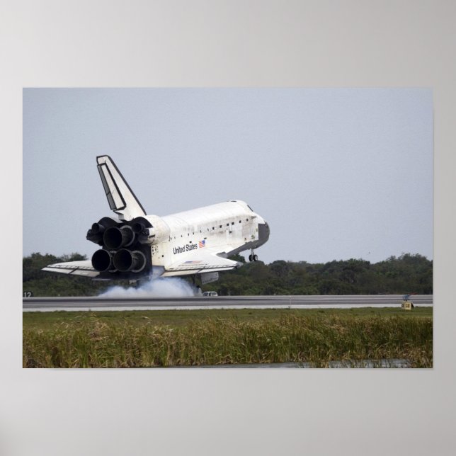 Space Shuttle Discovery touches down 3 Poster (Front)