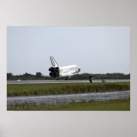 Space Shuttle Discovery touches down