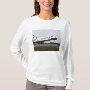 Space Shuttle Discovery touches down T-Shirt