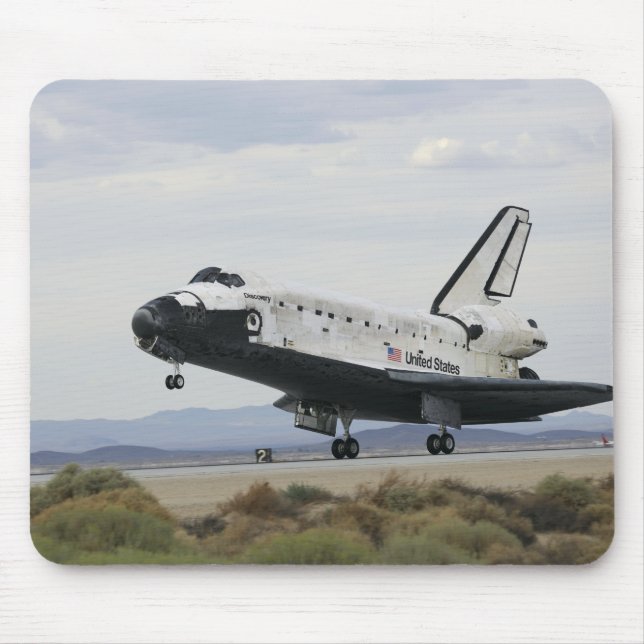 Space Shuttle Discovery's main landing gear Mouse Pad (Front)