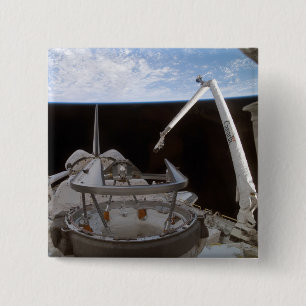 Space Shuttle Discovery's payload bay 2 15 Cm Square Badge