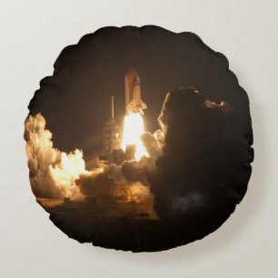 Space Shuttle Earth Orbital Spacecraft Night Canva Round Cushion