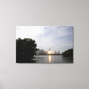Space Shuttle Endeavour lifts off Canvas Print