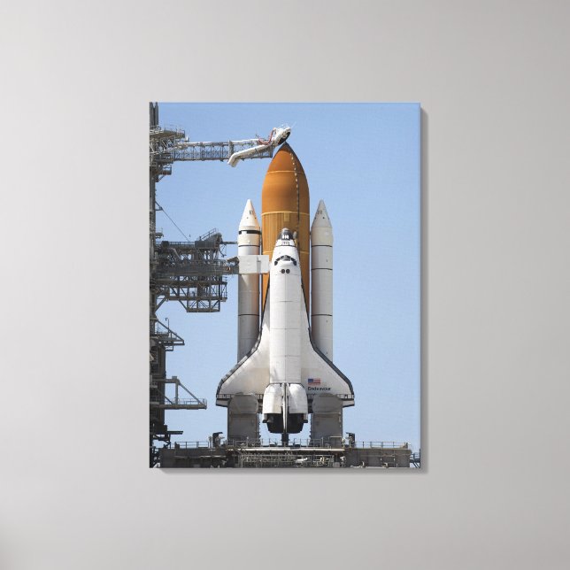 Space Shuttle Endeavour sits ready Canvas Print (Front)