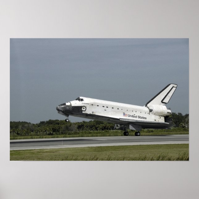 Space Shuttle Endeavour touches down Poster (Front)