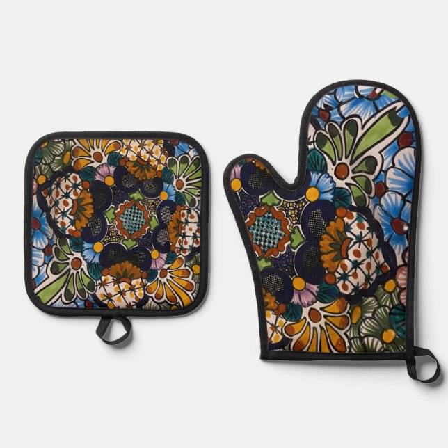 Spanish Floral Print Oven Mitt & Pot Holder Set (Front)