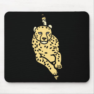 Speedy running cheetah wild cat animal hunting for mouse pad