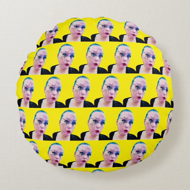 Spider Eye Round Cushion (Front)