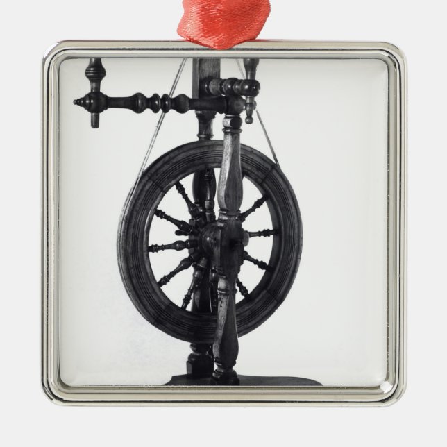Spinning wheel metal tree decoration (Front)