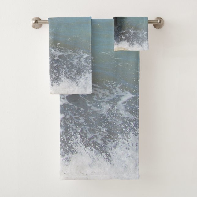 Splashing Waves on Wharf Design Bath Towel Set (Insitu)