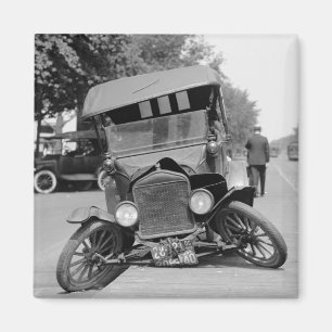 Splayed Feet, 1922 Magnet
