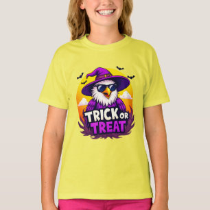 Spooktacular "TRICK OR TREAT" Halloween Design! T-Shirt