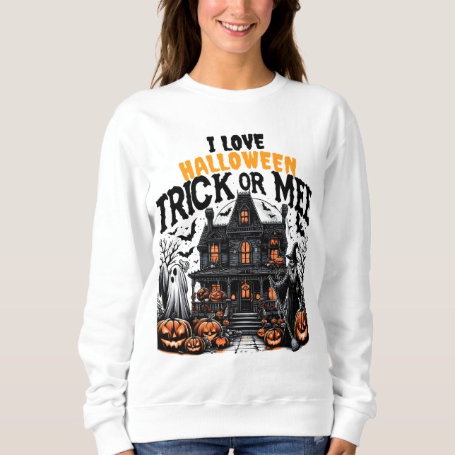 Spooky Halloween gathering with pumpkins Sweatshirt (Front)