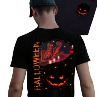 Spooky Halloween Skeletal   T-Shirt