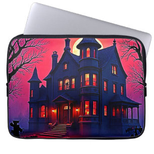 Spooky Haunted House at Dusk Design Laptop Sleeve