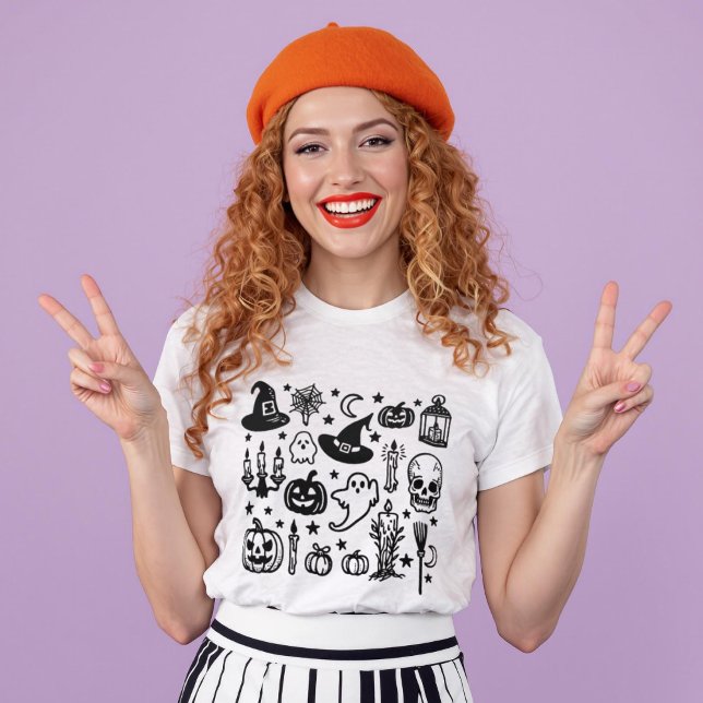 Spooky Season Halloween Ghosts and Pumpkins T-Shirt (Spooky Season Halloween Ghosts and Pumpkins T-Shirt)